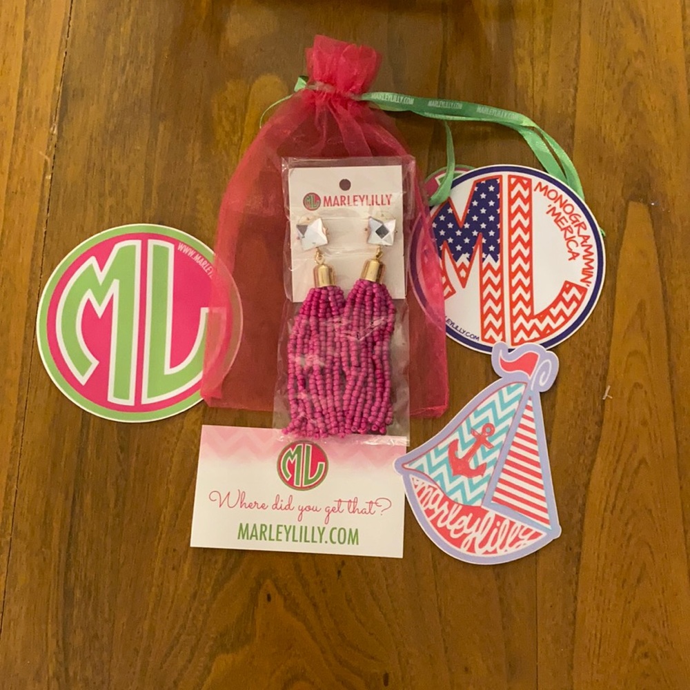 Never Worn Marley Lilly pink earrings!